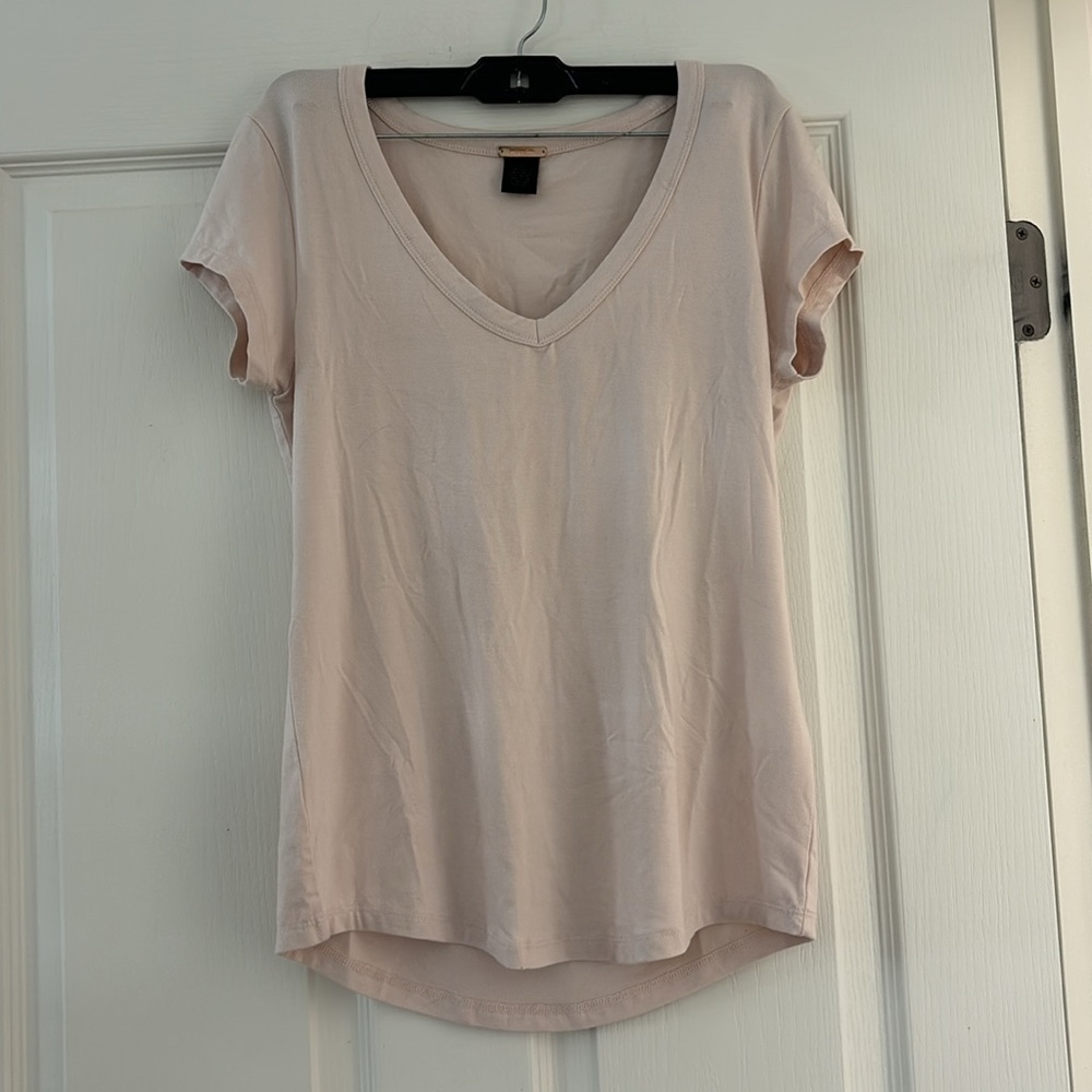 Magaschoni Cream V-neck T Shirt Sz S